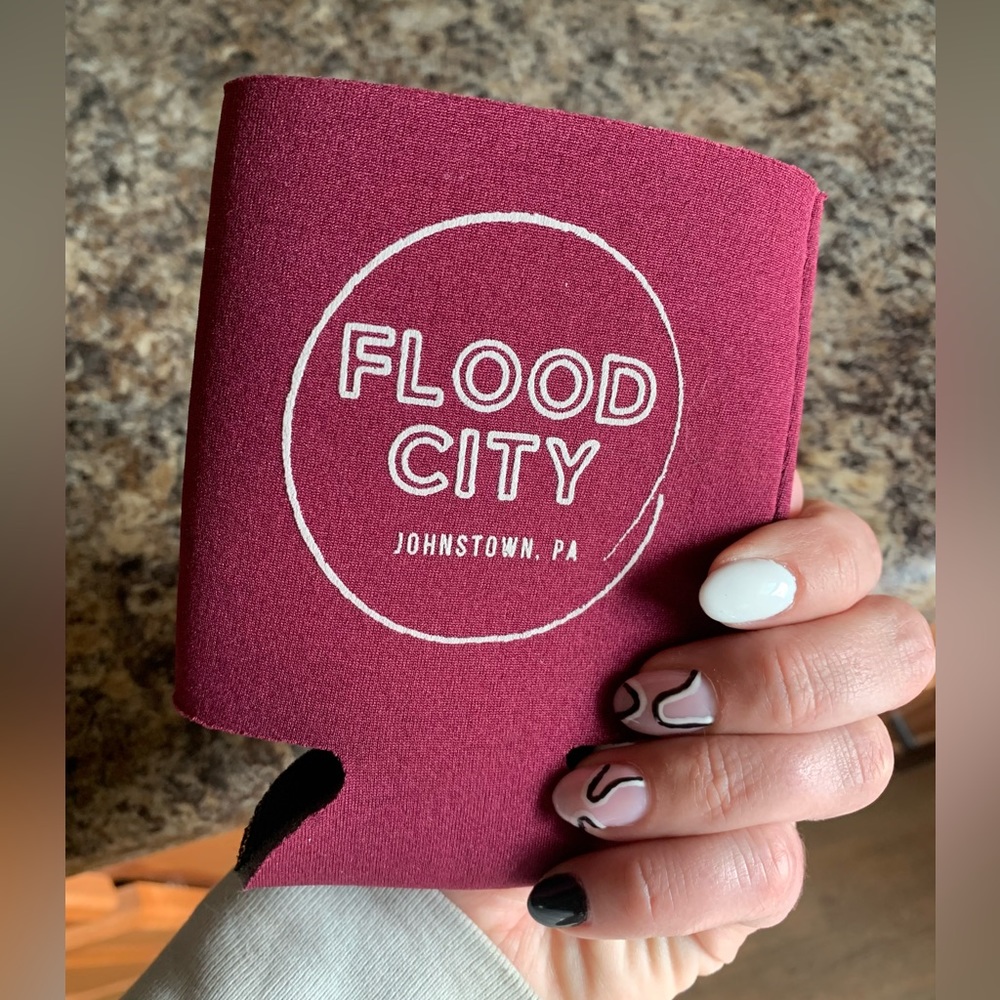 Set of 5 Koozies & Bottle Opener 🍻😁